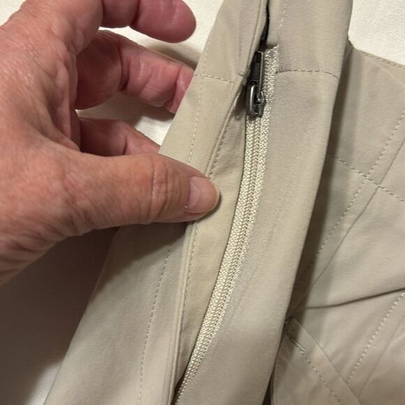 Avalanche Size Small High waisted outdoor athletic shorts tan - Picture 4 of 11